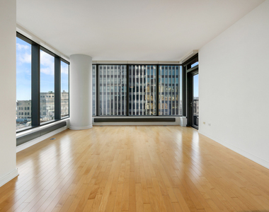 60 E Monroe Street - Photo Thumbnail 6
