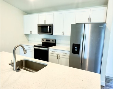 532 Nw 18th Avenue - Photo Thumbnail 6