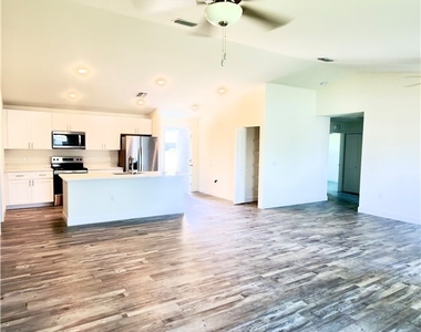 532 Nw 18th Avenue - Photo Thumbnail 9