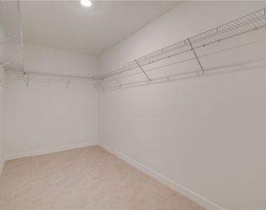 4019 San Clemente Court - Photo Thumbnail 13