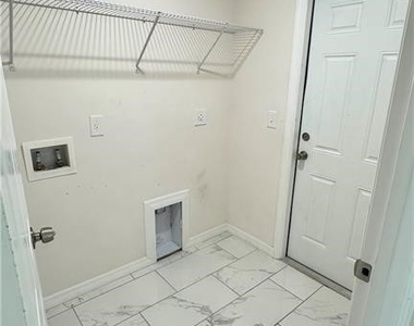3309 Sw 15th Place - Photo Thumbnail 30