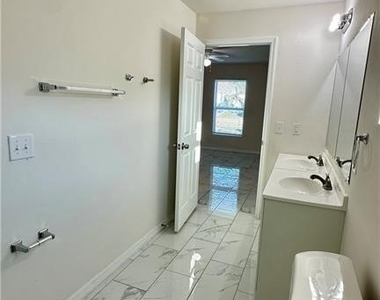 3309 Sw 15th Place - Photo Thumbnail 19