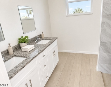 3208 48th Street W - Photo Thumbnail 6