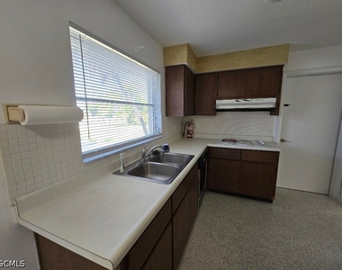 2829 Se 17th Avenue - Photo Thumbnail 11