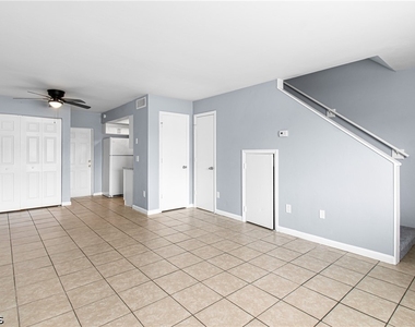 4496 Frankie Court - Photo Thumbnail 5