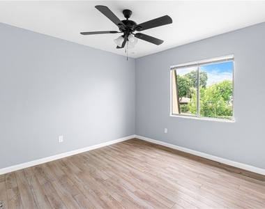 4496 Frankie Court - Photo Thumbnail 16