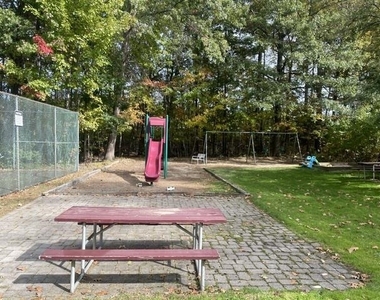 4 Strawberry Bank - Photo Thumbnail 13