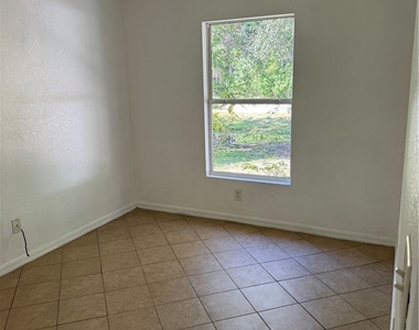 335 Reeves Street - Photo Thumbnail 22