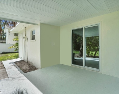 440 6th Avenue - Photo Thumbnail 30