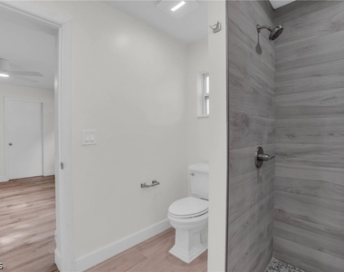 440 6th Avenue - Photo Thumbnail 27