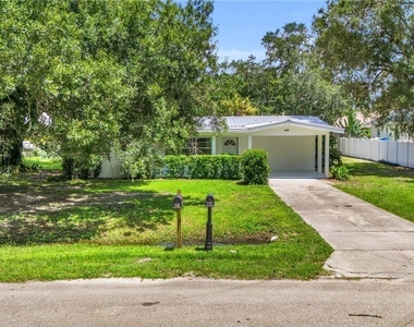440 6th Avenue - Photo Thumbnail 3