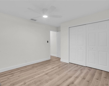 440 6th Avenue - Photo Thumbnail 17
