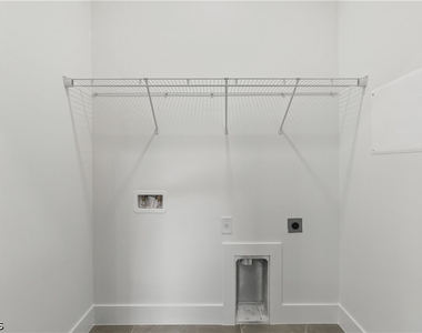 2804 73 Rd Street - Photo Thumbnail 14