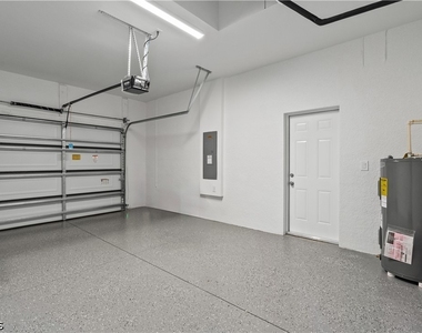 2804 73 Rd Street - Photo Thumbnail 13