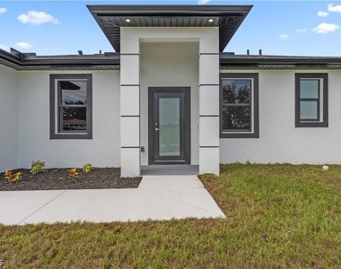 2804 73 Rd Street - Photo Thumbnail 2