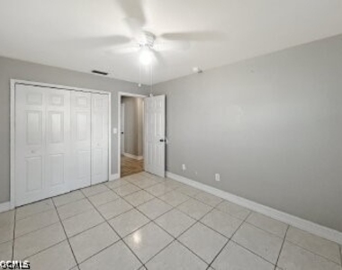 218 Sw 46th Terrace - Photo Thumbnail 12
