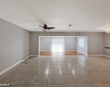 218 Sw 46th Terrace - Photo Thumbnail 8