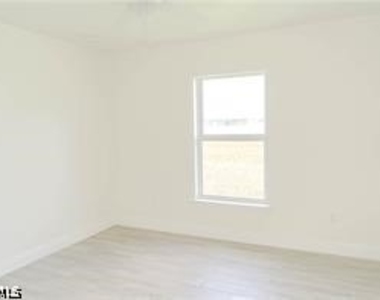 7031 Waldo Circle - Photo Thumbnail 9