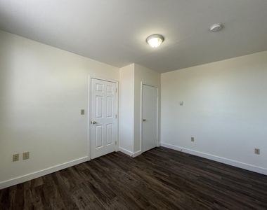 15 West Broadway - Photo Thumbnail 19