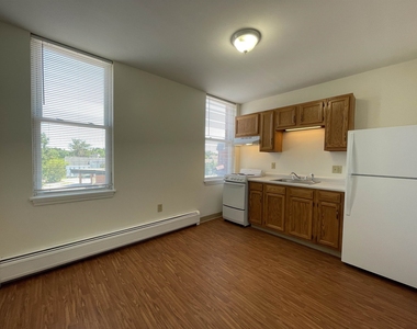 15 West Broadway - Photo Thumbnail 10