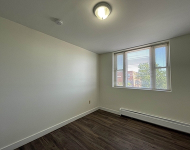 15 West Broadway - Photo Thumbnail 21