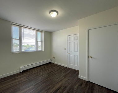 15 West Broadway - Photo Thumbnail 23