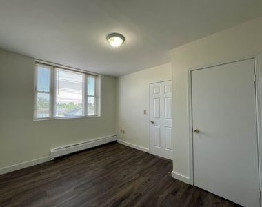 15 West Broadway - Photo Thumbnail 20