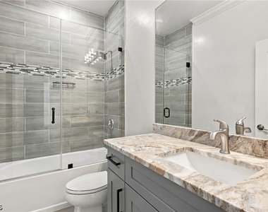 2116 Palm Avenue - Photo Thumbnail 14