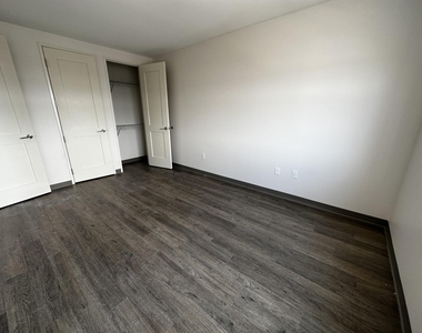 409 Elm - Photo Thumbnail 19