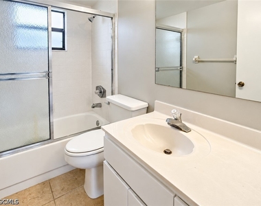 159 Sw 47th Terrace - Photo Thumbnail 10