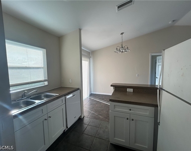 227 Ichabod Avenue - Photo Thumbnail 2