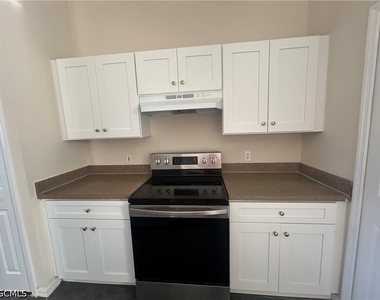 227 Ichabod Avenue - Photo Thumbnail 1