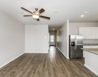 7539 Tipton Meadow Way - Photo Thumbnail 2