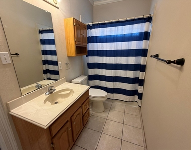 1506 Asbury Street - Photo Thumbnail 14