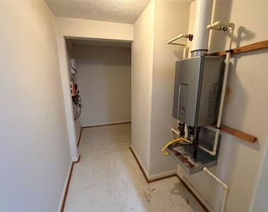 1506 Asbury Street - Photo Thumbnail 19