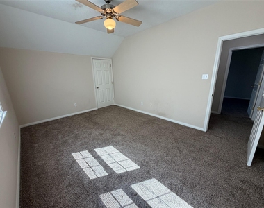 1506 Asbury Street - Photo Thumbnail 15