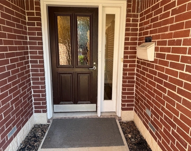 1506 Asbury Street - Photo Thumbnail 2
