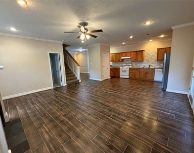 1506 Asbury Street - Photo Thumbnail 8
