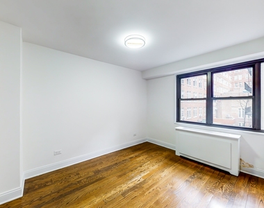 145 East 16th Street - Photo Thumbnail 3