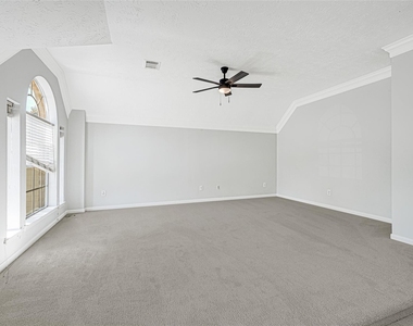 3310 La Mer Lane - Photo Thumbnail 25