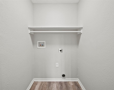 234 E Texas Street - Photo Thumbnail 14