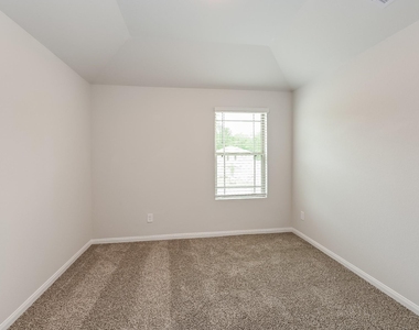 25594 Roy Rogers Road - Photo Thumbnail 10