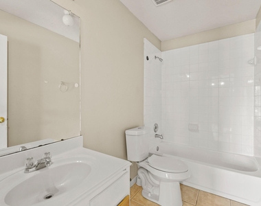5247 Panay Park Drive - Photo Thumbnail 3