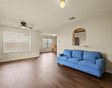 5247 Panay Park Drive - Photo Thumbnail 5