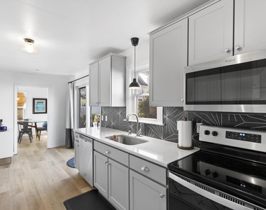 16 Oceanview - Photo Thumbnail 12