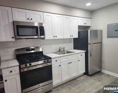 65 E Main - Photo Thumbnail 4