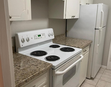 2822 Briarhurst Drive - Photo Thumbnail 18