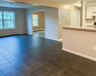 372 Hildred - Photo Thumbnail 4