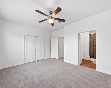 4528 Mayflower Street - Photo Thumbnail 13