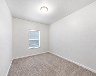 4528 Mayflower Street - Photo Thumbnail 16